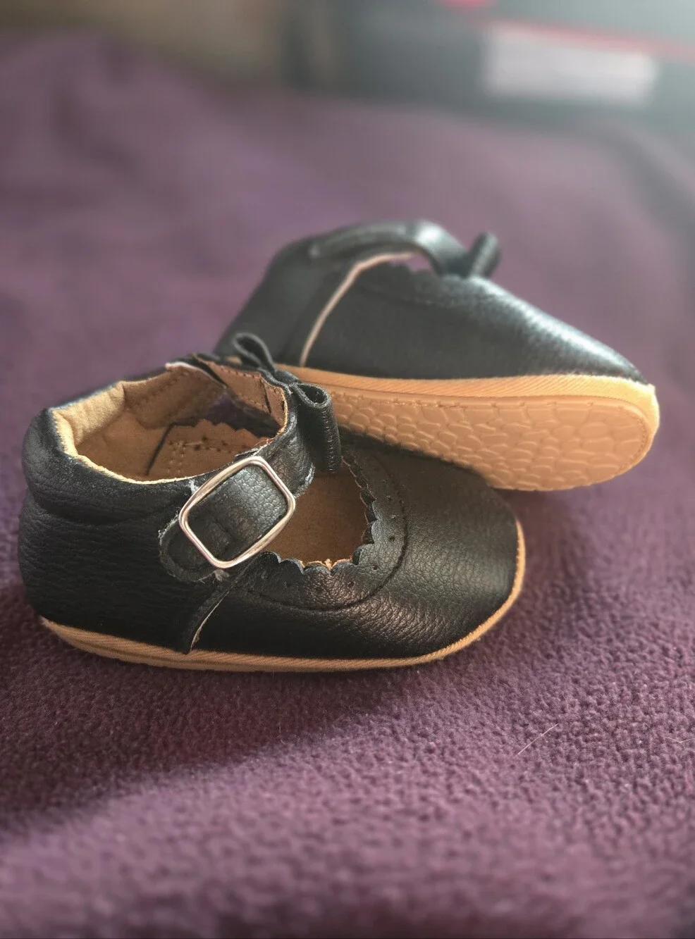 Black Scalloped T-Strap Mary Janes- Baby Size 3 EUC - Picture 1 of 4